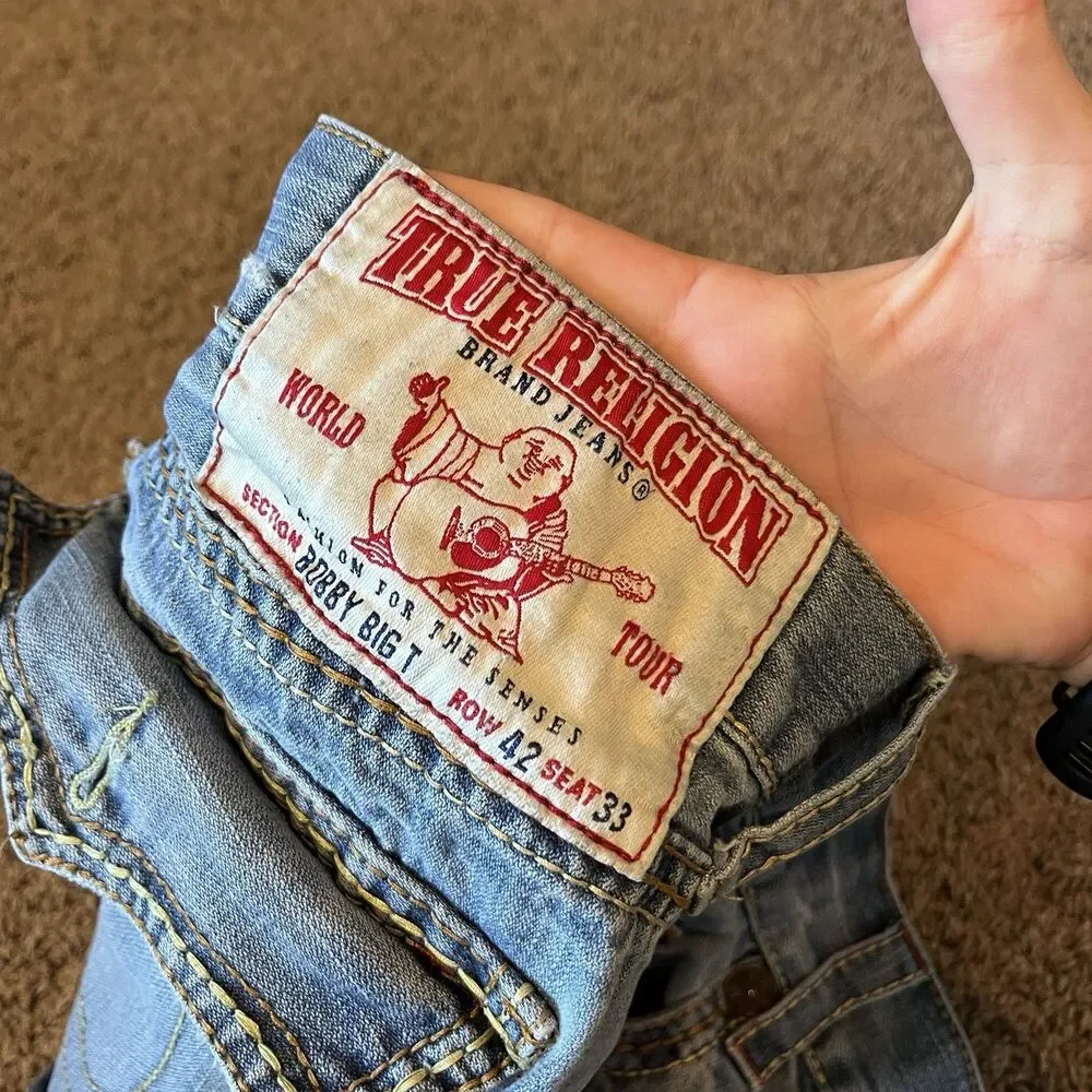 True Religion Straight Leg Big Bobby T Light Wash Blue Denim Jeans 42x33 (42x32)